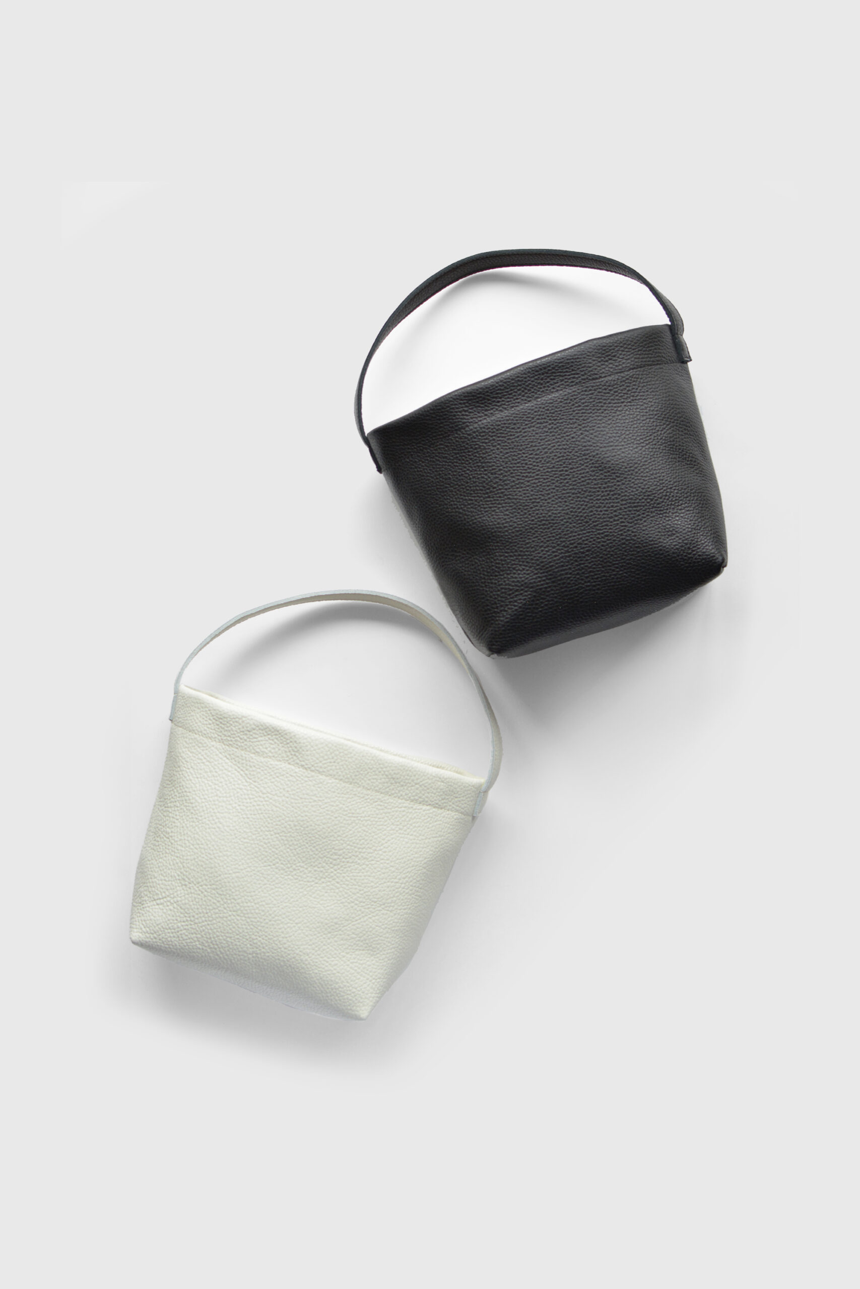 ONE HANDLE BAG | MOLVAR official web site