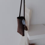 [ MOLVAR ] SUEDE MINI TOTE BAG / スエードミニトートバッグ 本革 イタリアンレザー 縦長
