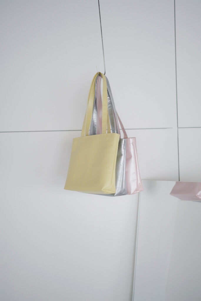 NUANCE TOTE BAG S +DEPTH yellow / ニュアンストートバッグ (Ｓ) マチ付き 日本製レザー イエロー