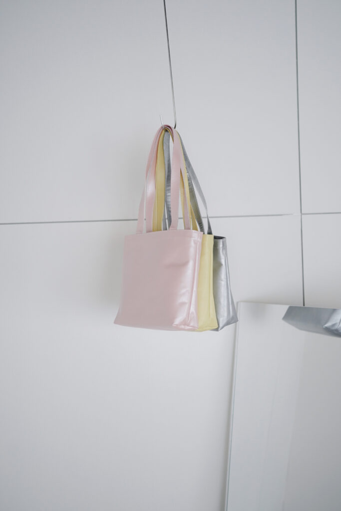NUANCE TOTE BAG S +DEPTH pearl pink / ニュアンストートバッグ (Ｓ) マチ付き 日本製レザー パールピンク