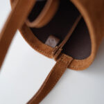 [ MOLVAR ] SUEDE MINI TOTE BAG LIGHT BROWN/ スエードミニトートバッグ 本革 イタリアンレザー 縦長 ライトブラウン