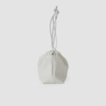 [ MOLVAR ] DRAWSTRING POUCH (M) / WHITE / 巾着ポーチM 本革 イタリアンレザー ホワイト
