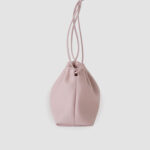 [ MOLVAR ] DRAWSTRING POUCH (M) / PINK / 巾着ポーチM 本革 イタリアンレザー ピンク