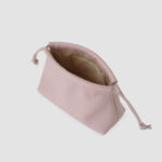 [ MOLVAR ] DRAWSTRING POUCH (M) / PINK / 巾着ポーチM 本革 イタリアンレザー ピンク
