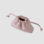[ MOLVAR ] DRAWSTRING POUCH (S) / PINK / 巾着ポーチS 本革 イタリアンレザー ピンク
