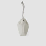 [ MOLVAR ] DRAWSTRING POUCH (S) / WHITE / 巾着ポーチS 本革 イタリアンレザー ホワイト